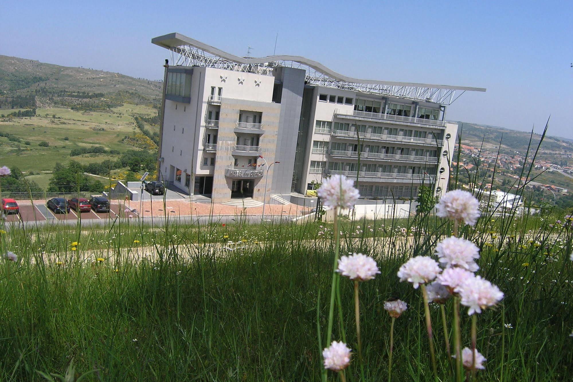 Hotel Versatile Guarda Kültér fotó
